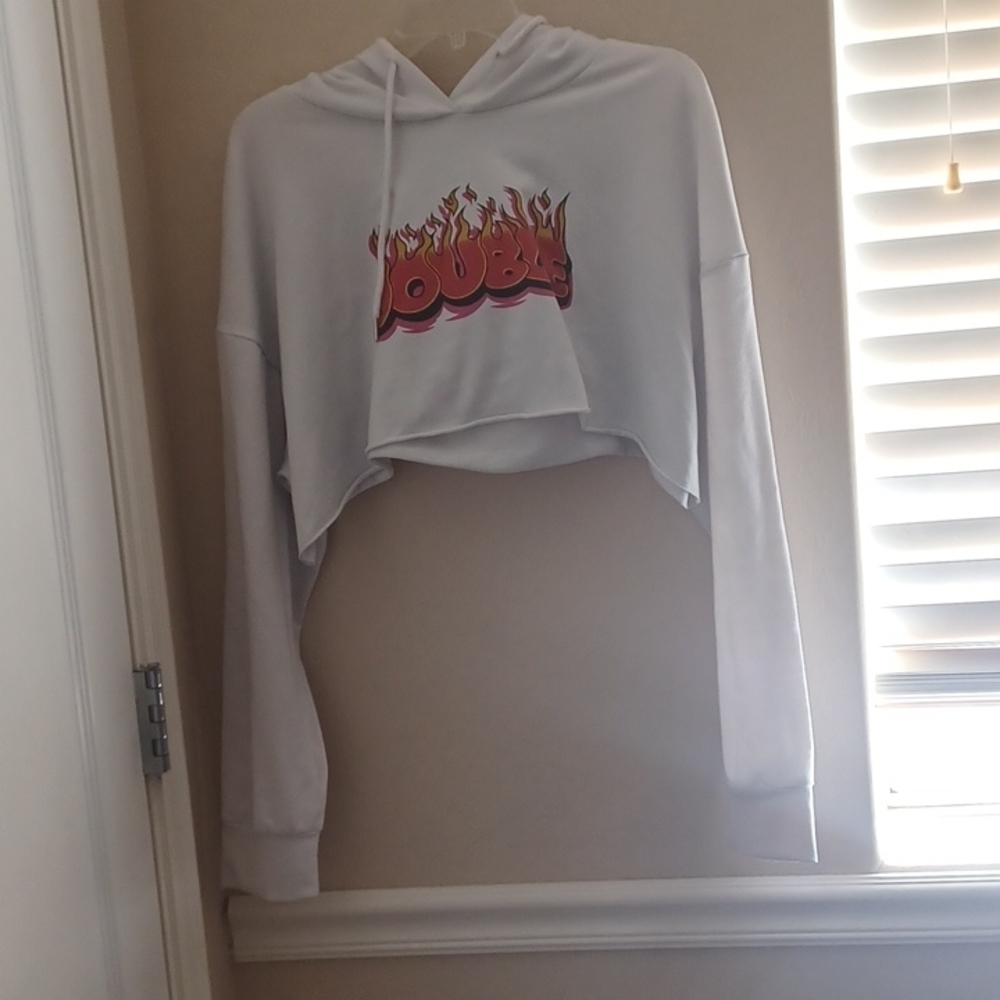 Woman's  shein crop hoddie